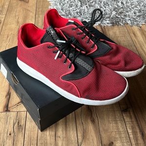 Jordan Eclipse University Red